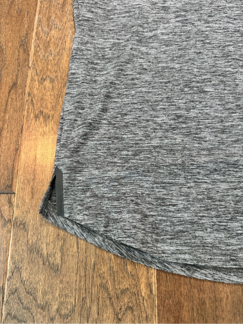 Columbia Men’s Gray Heather Short Sleeve Performance Tee - Picture 2 of 15